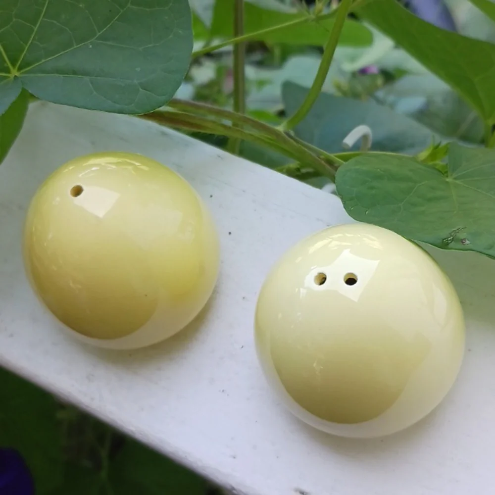 VINTAGE Pastel Yellow Mini Egg Shaped Mod Style Salt & Pepper Shakers